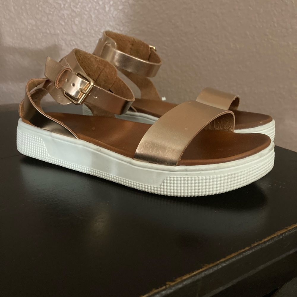 Mia Platform Sandals